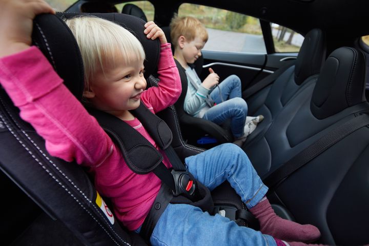 Nesten 1 av 5 barn i alderen 1-8 år sikres feil i bil, viser en undersøkelse fra Trygg Trafikk. Foto: Morten Brakestad, Trygg Trafikk.