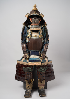 Denne rustningen kom til museet allerede i 1884, bare få år etter at samuraiene ble tvunget til å legge ned sverdet for godt.

Foto: Alexis Pantos/Kulturhistorisk museum