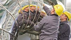 Kunnskapsdepartementet har slått fast at lærlinger må få opplæring i produksjonsbedrift.