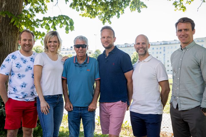 Andreas Stabrun Smith (kommentator), Carina Olset (programleder), Egil "Drillo" Olsen (kommentator), Andreas Hagen (programleder), Christian Nilssen (kommentator), Carl-Erik Torp (kommentator). Foto: Julia Marie Naglestad