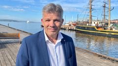 Fiskeri- og havminister Bjørnar Skjæran (Ap) deltar på årets Trebåtfestival i Risør. (Foto: NFD)