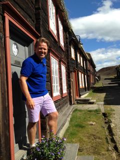 Arne Hjeltnes er konferansier under bransjedagen. Han vil blant annet, sammen med arrangørene og aktuelle utstillere, stå for åpningen av paviljongen "Smaken av Norge". Foto: Tellus Works.