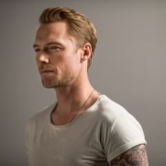Ronan Keating kommer til «Allsang på Grensen» i sommer. Han synger under premieresendingen.