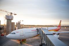 Hainan Airlines parked at Oslo Airport for the first time. (Photo: Avinor)