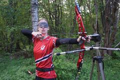 Anette Londal på trening i Oslo Bueskyttere. Foto: Endre Vik Larsen