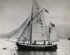 Første redningsskøyte. RS 1 «Colin Archer» ble sjøsatt i august 1893.