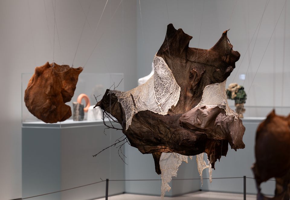 From the National Museum's exhibition “ART·HAND·WORK”. Máret Ánne Sara, Gutted – Gávogálši, 2022. 