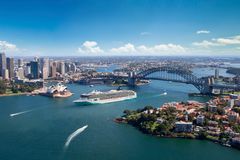Australia er nordmenns drømmedestinasjon nummer en, viser en undersøkelse gjennomført av YouGov for Norwegian Cruise Line. Her fra Sydney Harbour.