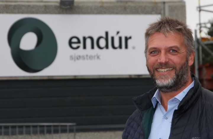 Administrerende direktør i Endúr Sjøsterk, Mons-Ove Hauge har signert sin andre fôrflåte-kontrakt på bare noen få dager. (Foto: Endúr Sjøsterk)