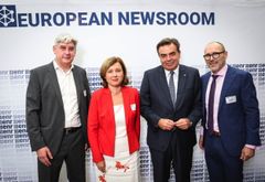 Opening of the European Newsroom (enr) in Brussels, a joint project of 18 European news agencies. Patrick Lacroix (CEO, Belga), Vera Jourova (Vice-President of the European Commission), Margaritis Schinas (Vice-President of the European Commission), Peter Kropsch (CEO, dpa Deutsche Presse-Agentur) (left to right) / Editorial use of this picture is free of charge. Please quote the source: "obs/dpa Deutsche Presse-Agentur GmbH/Christian Charisius"