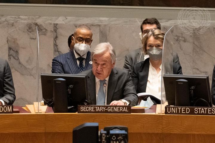 FNs generalsekretær orienterte Sikkerhetsrådet om sitt besøk til Moskva og Kyiv. Sikkerhetsrådets medlemmer ble også enige om en felles presidentuttalelse om Ukraina. Foto: UN Photo/Evan Schneider.