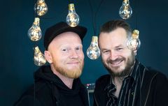 Frelsesarmeens julelåt for 2018 er endelig ute! Den heter "Uten deg" og er lagd av Lewi Bergrud og Knut Anders Sørum. Foto: Mette Randem/Frelsesarmeen