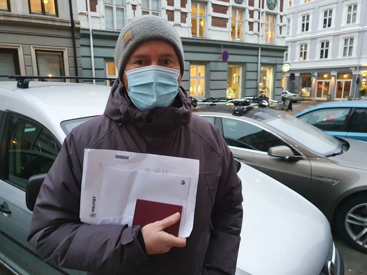 Alle som møter opp på skattekontoret må ha på munnbind. Det gjelder f.eks. ID-kontroll, melding om flytting til Norge og førstegangssøknad om skattekort for utenlandske statsborgere.