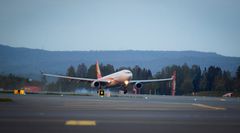 Hainan Airlines lander på Oslo lufthavn for første gang, onsdag 15. mai. (Foto: Avinor)