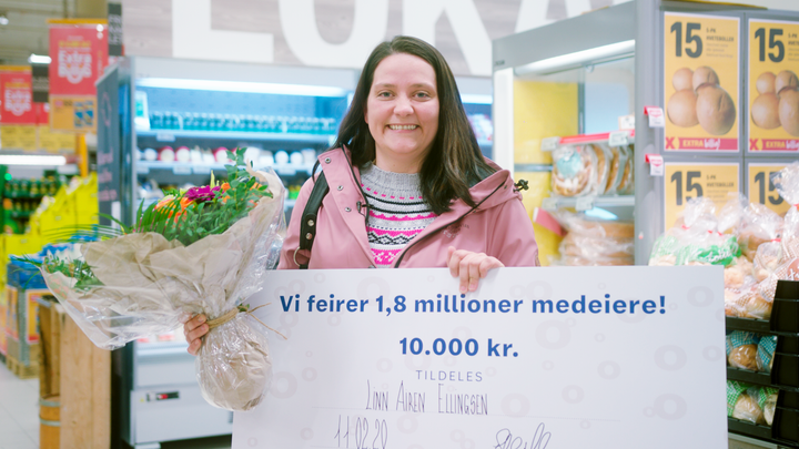 Linn Airèn Ellingsen fra Gravdal i Lofoten fikk utdelt et gavekort på 10 000 kroner da Coop feiret 1,8 millioner medeiere.