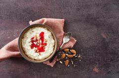 Riskrem er nordmenns dessertfavoritt på julaften. Foto: Melk.no