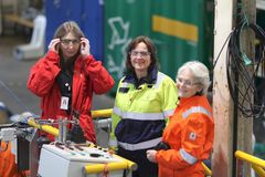 TRE EKSPERTER: Kystverket har et sterkt fagmiljø på oljevernberedskap, her ser vi Ingrid Lauvrak (seniorrådgiver), Hanne Solem Holt (senioringeniør), og Hilde Dolva (seniorrådgiver).