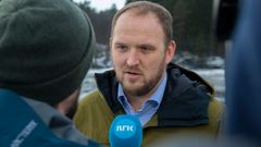 Samferdselsminister Jon Georg Dale skal åpne vei, fyre av første salve for jernbaneutbyggingen av Drammen-Kobbervikdalen og få siste nytt om raset på E18 utenfor Larvik torsdag 19. desember. Foto: Henrik Jonassen/SD