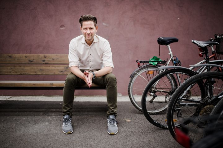 - Det er stor forskjell på berlinske avenyer og norske byers smale smug når man skal planlegge for sykkel, sier Steffen Hovde, sivilingeniør i COWI. Foto: Ragnhild Heggem Fagerheim