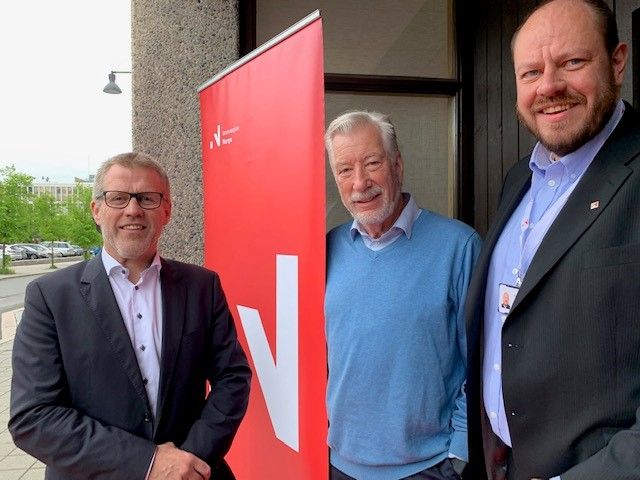f.v. Leon Bakkebø, divisjonsdirektør i Innovasjon Norge, Sigbjørn Johnsen, styremedlem i Innovasjon Norge, Tron Ola Lundby, konstituert direktør i Innovasjon Norge Innlandet.