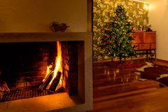 Nær en fjerdedel frykter brann i julen. Med enkle grep kan du øke brannsikkerheten.