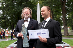 Årets Ladejarl 2013, Anlov Peter Mathiesen og Colonialmajor Odd Reitan.