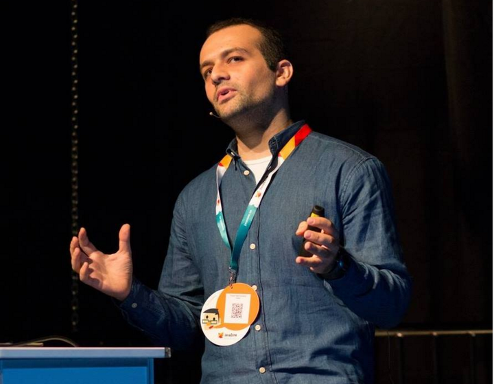 Rustam Mehmandarov har nylig blitt utnevnt til den prestisjetunge tittelen Java Champion. Her fra arrangementet Javazone som han ledet tidligere i år. Foto: André Eide, fotogal.com