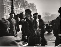 Robert Doisneau
Le baiser de l´hotel de ville 1950. Le baiser de l´hotel de ville 1950
24.1 cm x 31.3 cm. Møllersamlingen. © Atelier Robert Doisneau, 2016.