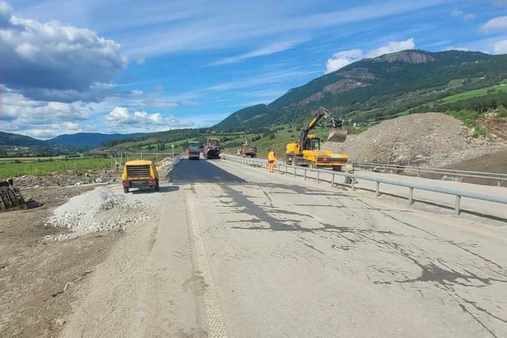 Det har vært jobbet intenst for for å få veien klar. Foto: Statens vegvesen.