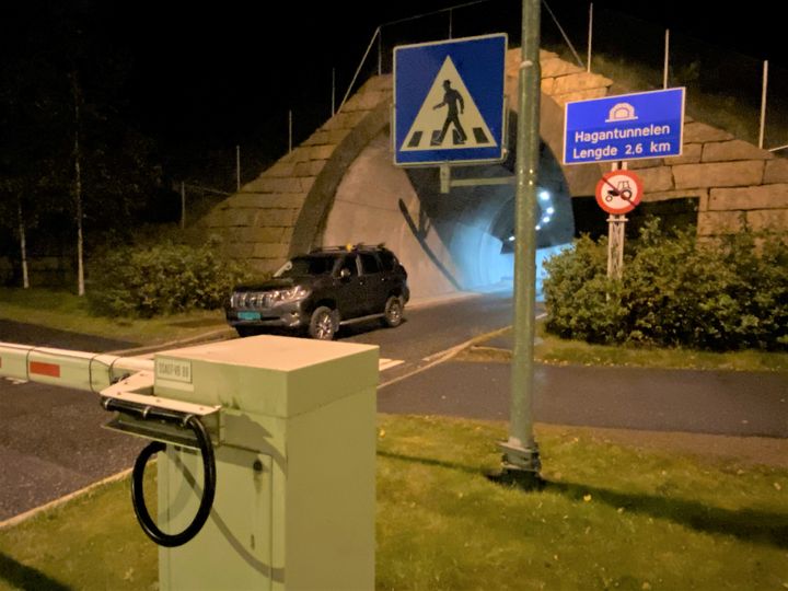 Elektroarbeidene i Hagantunnelen gjøres om natta når trafikken er lav. Da vil ikke så mange bli berørt av at tunnelen er stengt. (Foto: Lars Magnar Allergodt / Statens vegvesen)