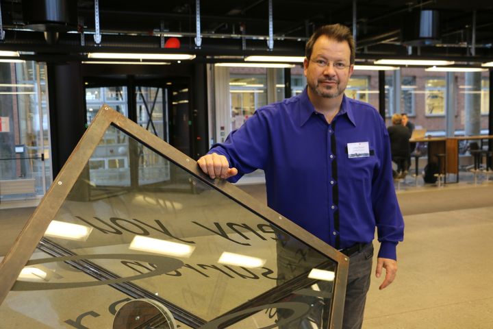 Sikkerhetsforsker Lothar Fritsch mener det er mye risiko også i Norge. Blant annet er han kritisk til publisering av skattelistene. Foto: Gunhild M . Haugnes/UiO
