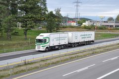 Modulvogntog får kjøre på flere veier fra i dag. (Foto: Håkon Aurlien)