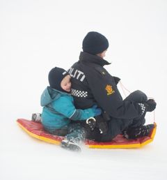 Alle er med når det er Kom deg ut-dag på Litjtrøa. FOTO: Nord-Trøndelag Turistforening.