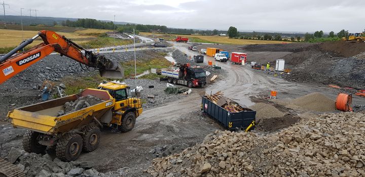 Riksveg 3/25 er et av vegprosjektene til Statens vegvesen som har jobbet uten koronastopp i 2020. (Foto: Bjørn Heide/Statens vegvesen