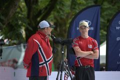 Anders Faugstad og mentor/coach Morten Bøe, som stod i samme situasjonen som Anders for 14 år siden. Foto: Jógvan Niclasen