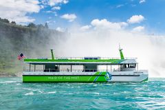 Turbåtpassasjerer får oppleve Niagarafallene uforstyrret av eksos, motorstøy eller vibrasjoner på to fartøy utrustet med helelektrisk fremdrift fra ABB.