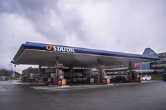 FØR. Slik så det ut på Forus før Statoil-skiltene ble skrudd ned.