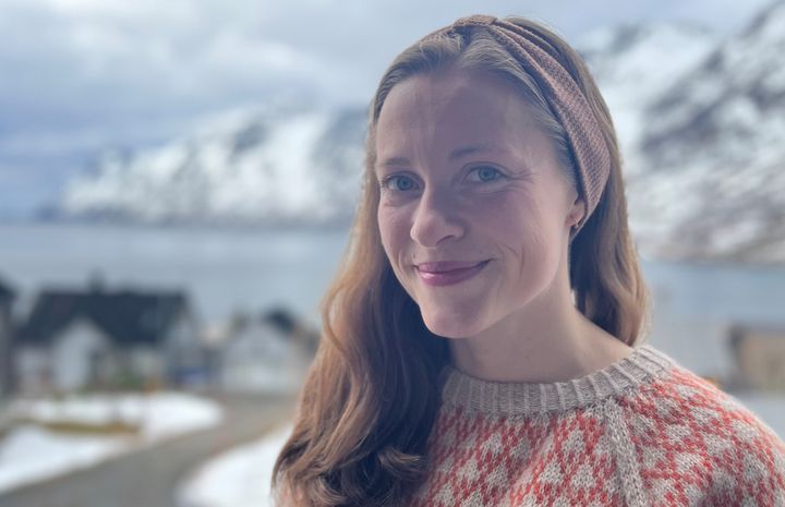 Fagkonsulent for Nordland og Troms og Finnmark i Stendi Fosterhjemstjenester, Charlotte Bratberg, ønsker å rekruttere flere samiske familier som fosterhjem.