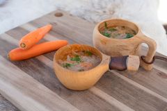 Godt: Deilig rivesuppe laget ute