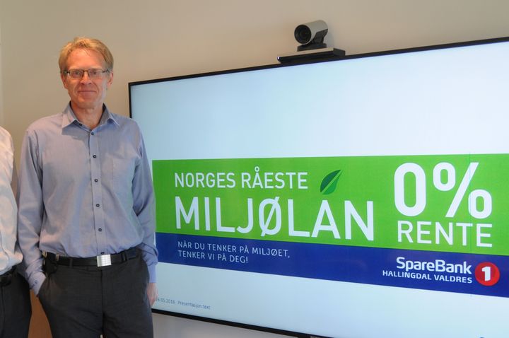 Administrerende banksjef Knut Oscar Fleten er stolt over å være den eneste banken i Norge med et miljørettet låneprodukt.