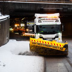 Vaktmesterkompaniet AS skal i samarbeid med Statens vegvesen sørge for gode og sikre riks- og europaveger i Drammensområdet. (Foto: Erlend Moberget / Vaktmesterkompaniet AS)