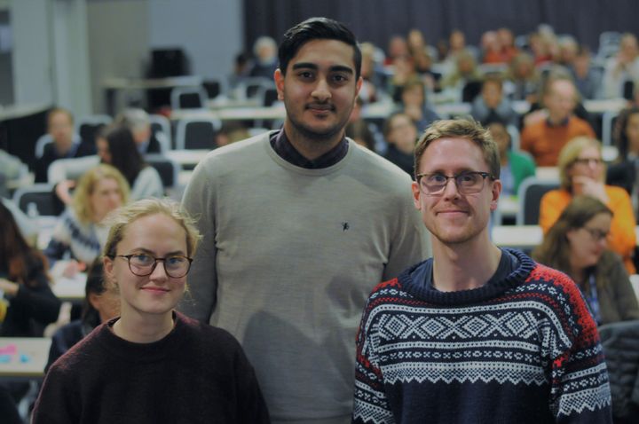 Julie Øvrebø (26), Jasan Singh (21) og Marius Ruud (30) er 3.-årsstudenter på studiet i barnevern ved OsloMet, og er vokst opp med spillkonsollen i hånden. Nå er de profesjonelle gamingkontakter og opprettet bedriften Gamingkontakten i desember 2018. De har fokus på gaming som en arena for mestring, utvikling og sosialt fellesskap. De ønsker at alle som jobber med barn skal kunne noe om de positive sidene ved gaming. I gaming ligger det et stort sosialpedagogisk potensial som denne bedriften ønsker å synliggjøre.