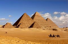 Egypt, pyramider - foto iStockphoto.com