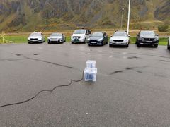 På Andøya utfordres navigasjonsteknologien i moderne elbiler. Foto viser jammerplass for spoofingangrep. Foto: Nkom.
