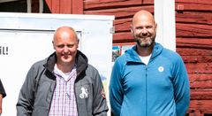 NAF og DNT samarbeider for trygge og inspirerende feriereiser i Norge i sommer. NAF-sjef Stig Skjøstad (t.v) og generalsekretær i DNT Dag Terje Solvang