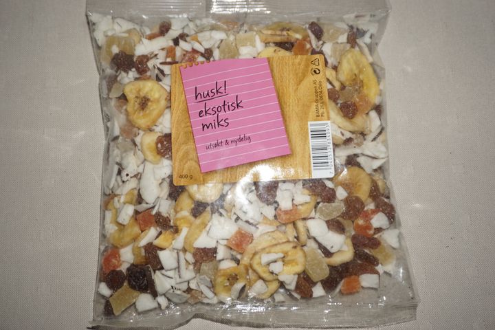 Tørket frukt av typen "Eksotisk Miks" fra Bama.