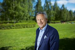 Bjørn Hoel er tydelig på at det offentlige må kjøpe varer som er laget av resirkulerte materialer.
