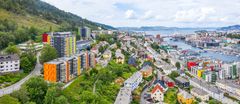 Hederlig omtale til Solheimslien borettslag (oppe til venstre) i Bergen. Foto: Arne Beck/IMOTIV