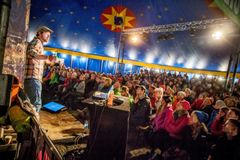 Inspirasjon. Foredrag med ledende og inspirerende turfolk er en populær programpost. Foto: Øyvind Nordahl Næss/Fjellilm