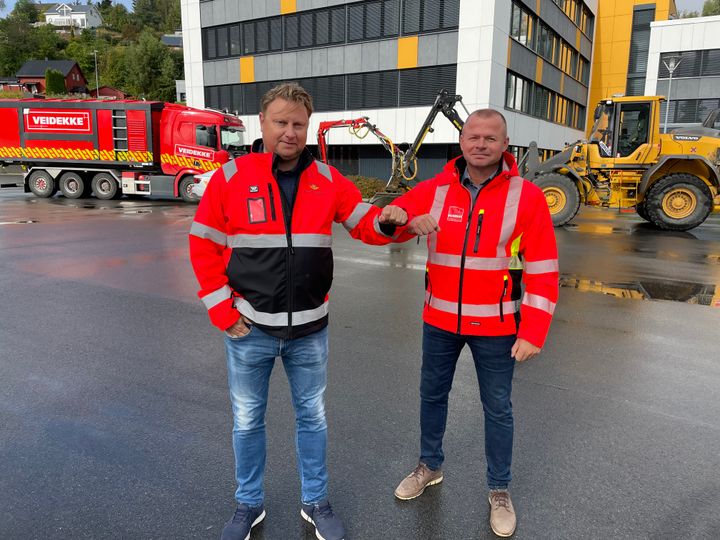 Prosjektleder Roar Dypvik i Statens vegvesen og prosjektsjef Jomar Sagmo i Veidekke Industrier AS.